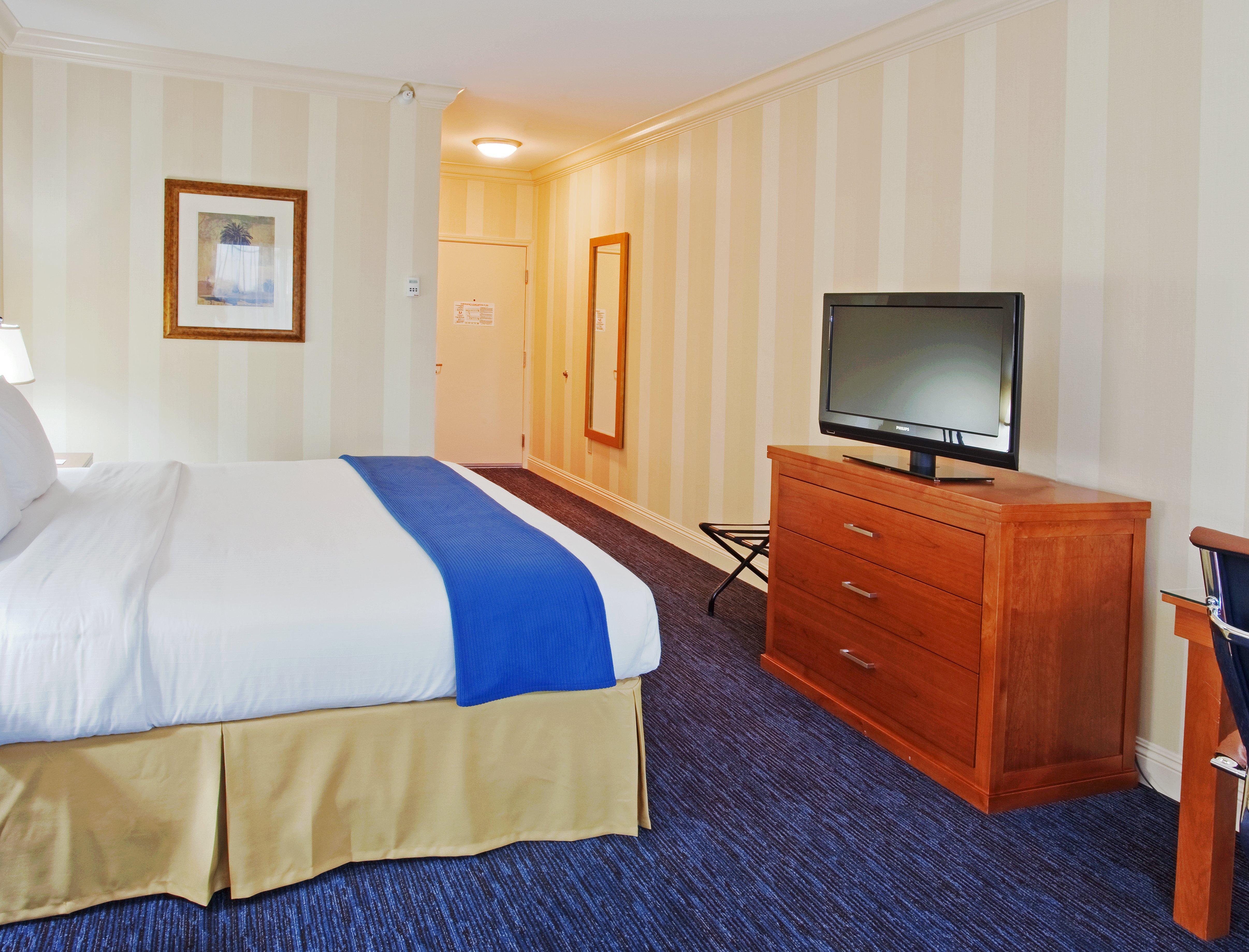 Holiday Inn Express Hotel & Suites Santa Cruz, An Ihg Hotel Exterior photo
